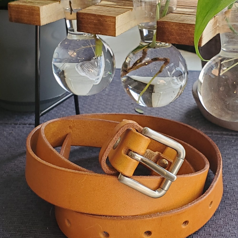 NWOT handcrafted leather belt with brass buckle